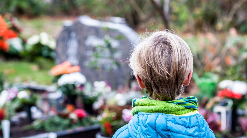 Wie Erfährt Ein Uneheliches Kind Vom Tod Des Vaters elternseite.at